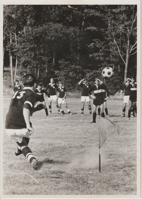 Rick Heilman corner kick